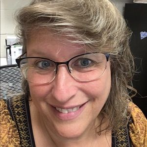 Meet your Posher, Cheryl